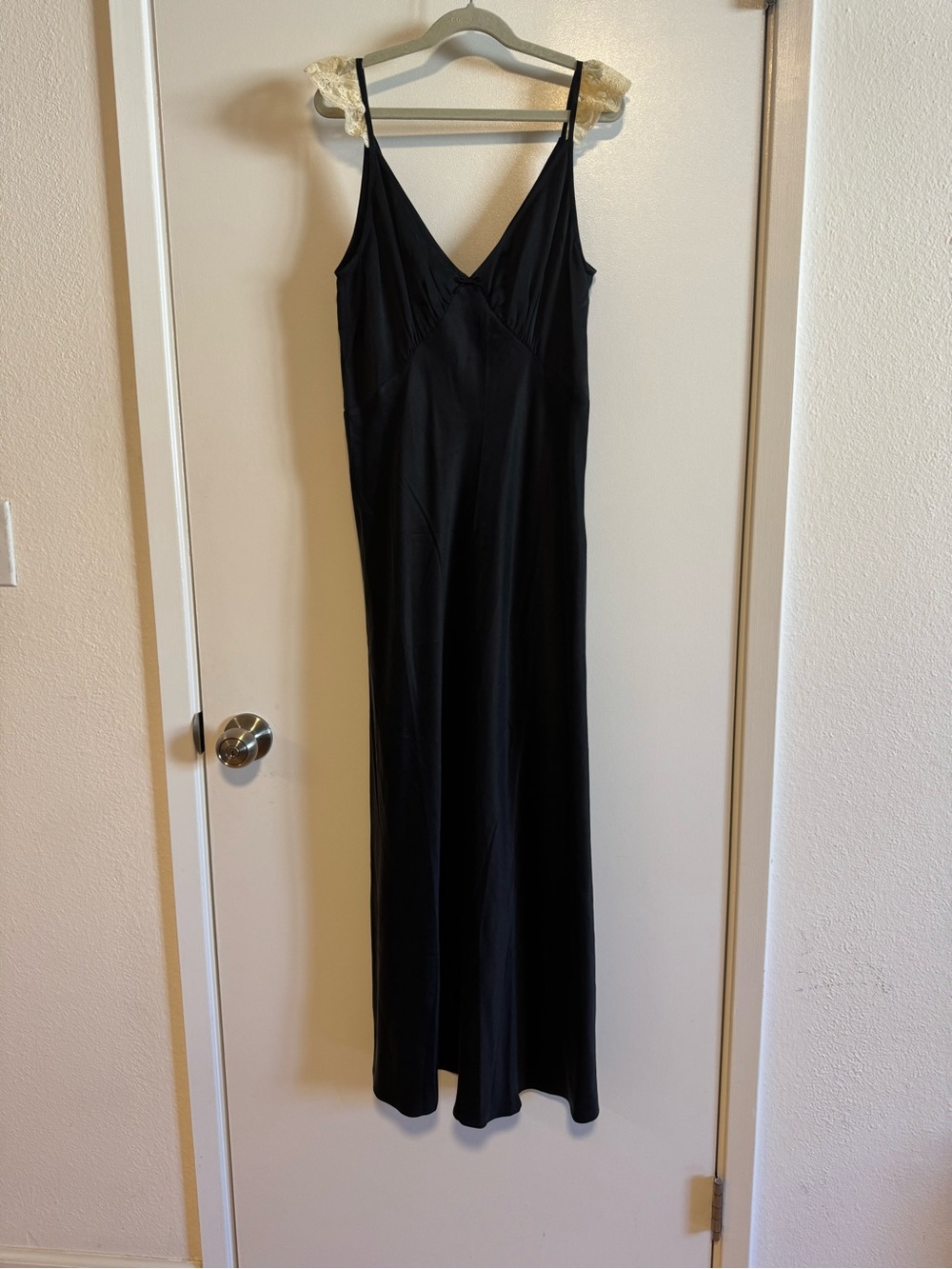 Doen Silk Lace Vneck Midi Dress Size XS